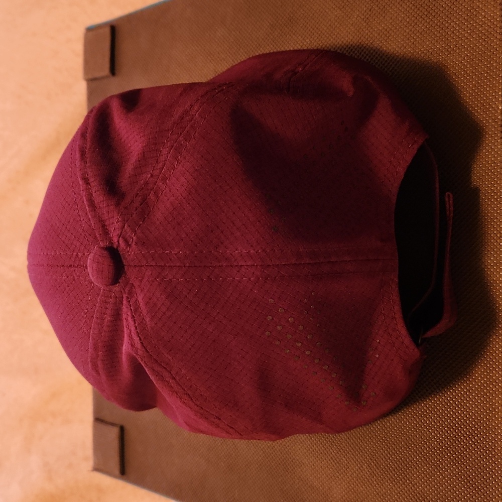 UA Baseball Cap - Picture 2 of 8